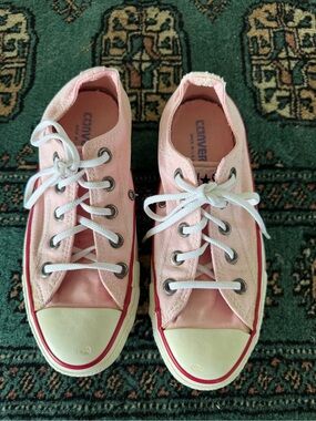 Vintage Converse Pink Canvas Low Top Sneakers / Red Trim size 6 1/2 Rare Color